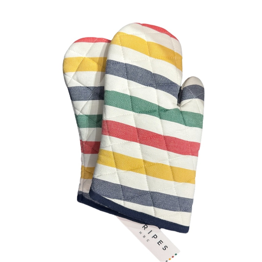 Hudson’s Bay Company HBC Stripes Oven Mitts Set